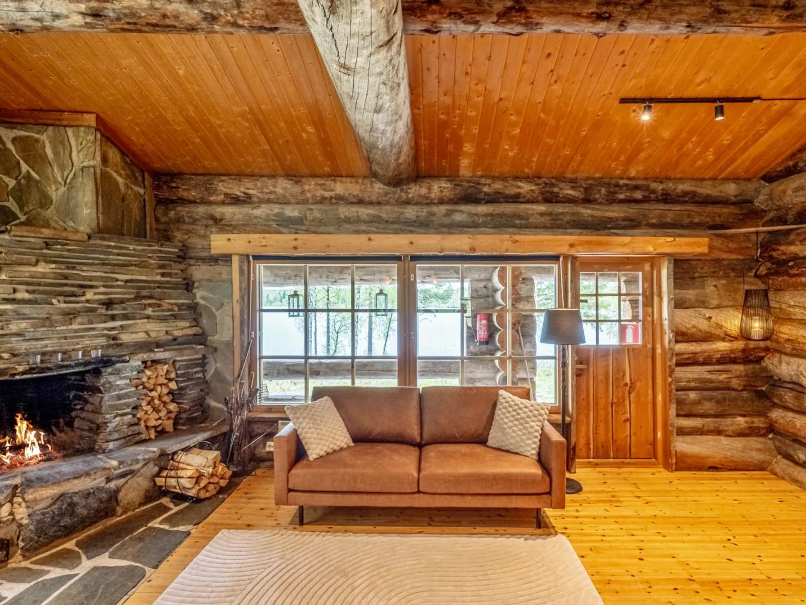 Lumikenttien kutsu-Binnen