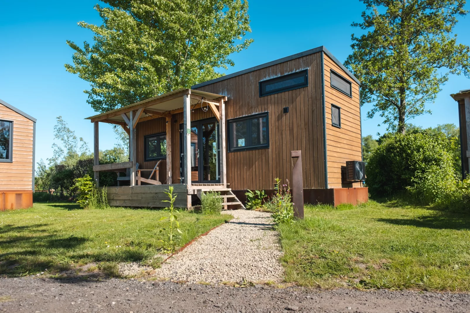 Groepsaccommodatie voor 20 personen + 5 Tiny Greenhouses voor 2 tot 4 personen