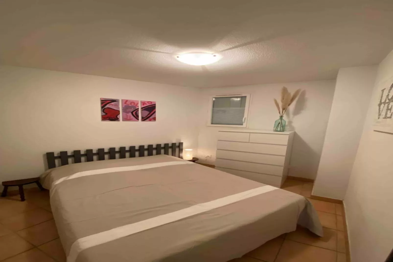 77 T2 Piscine Terras-Slaapkamer