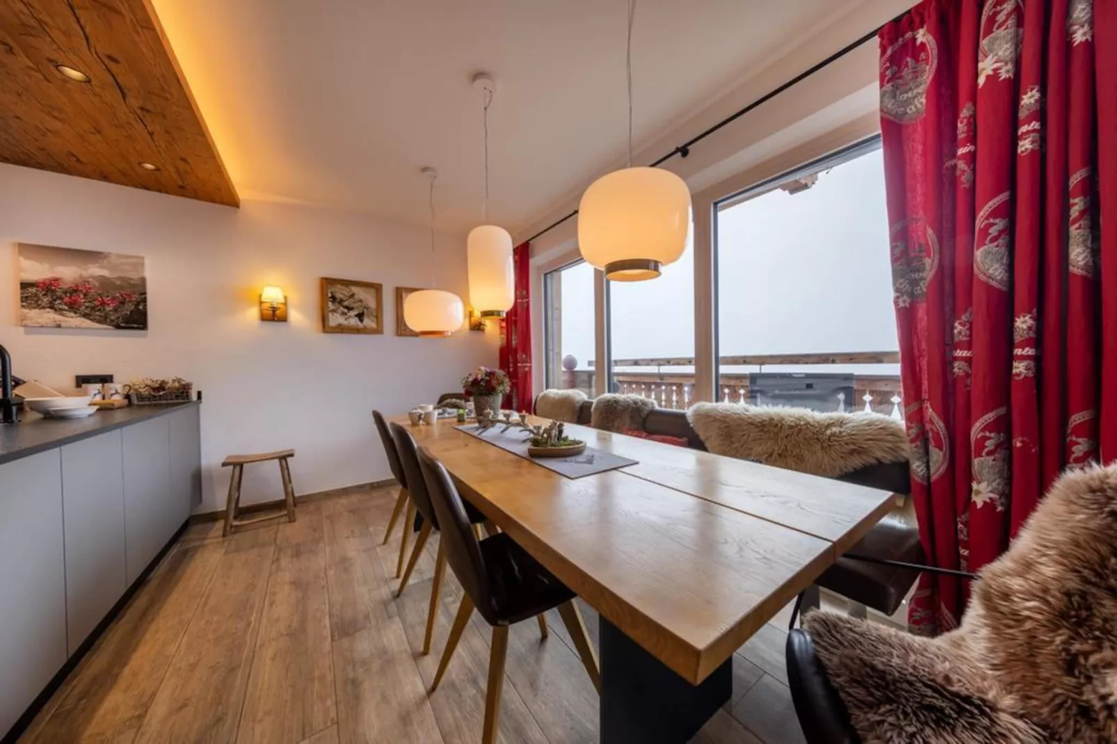 Nationalpark Chalet Hohe Warte-Eetkamer
