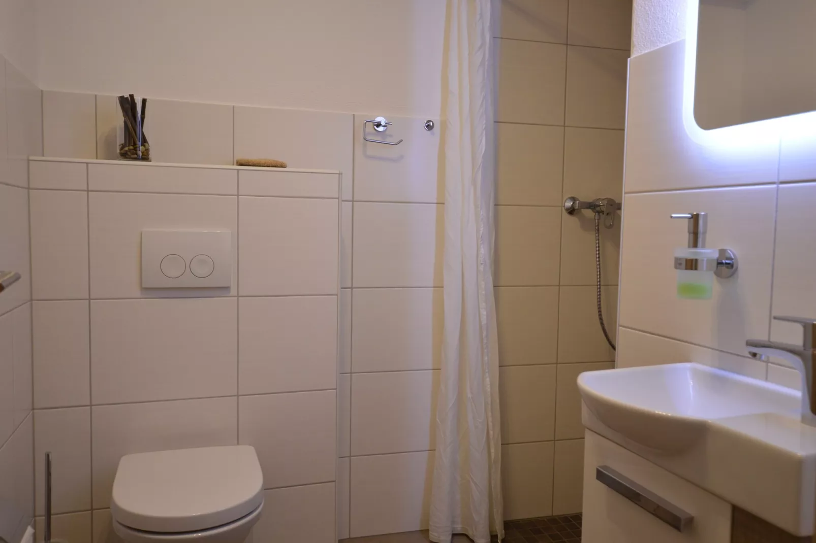 Julia OG-Badkamer