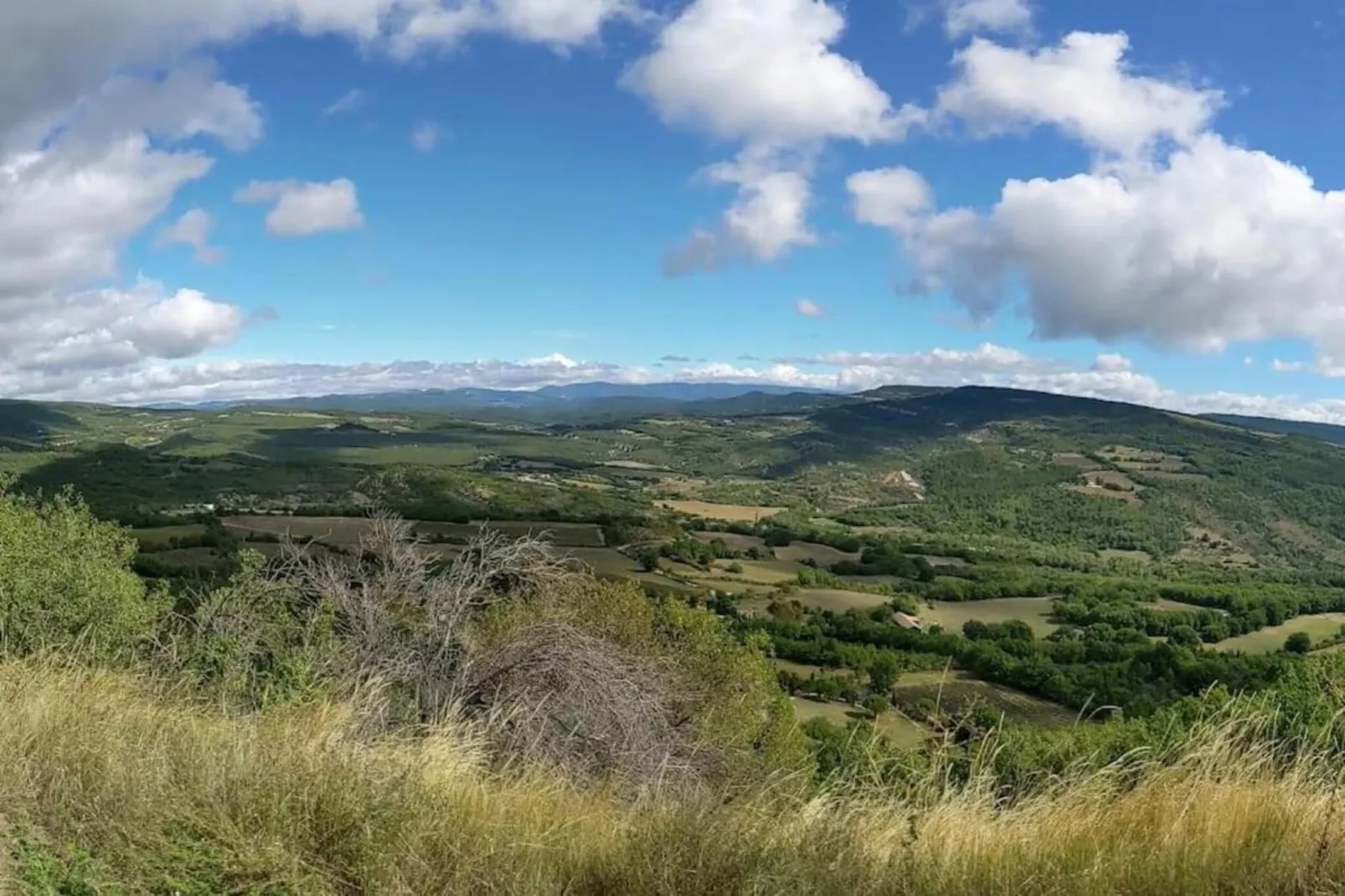 La Petite Colline-Gebieden zomer 20km
