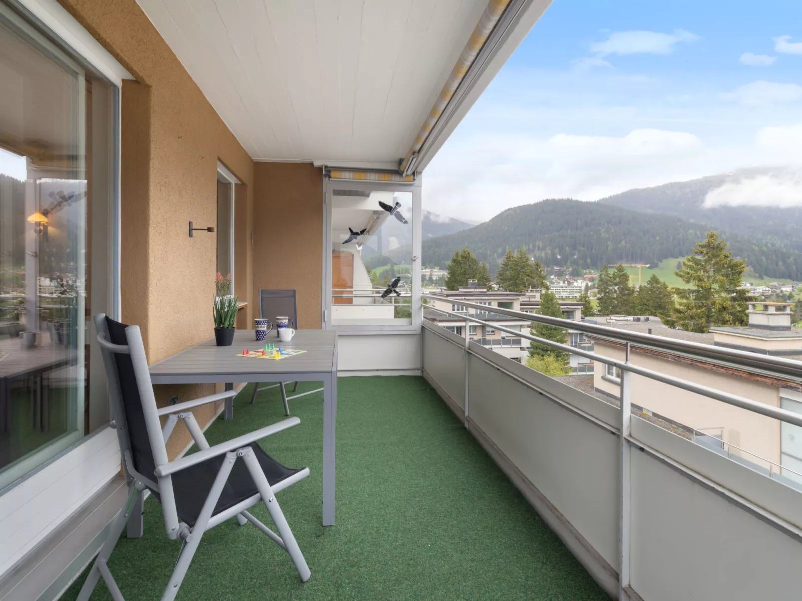 Regina Apt Golfblick-Buiten
