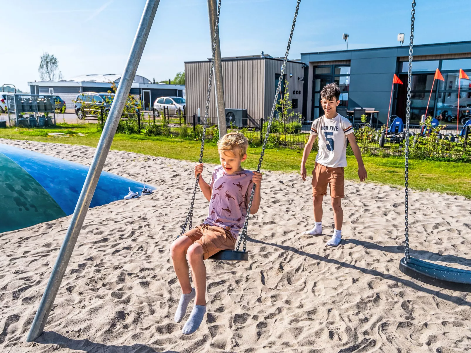 Cube Elite 6-Buiten