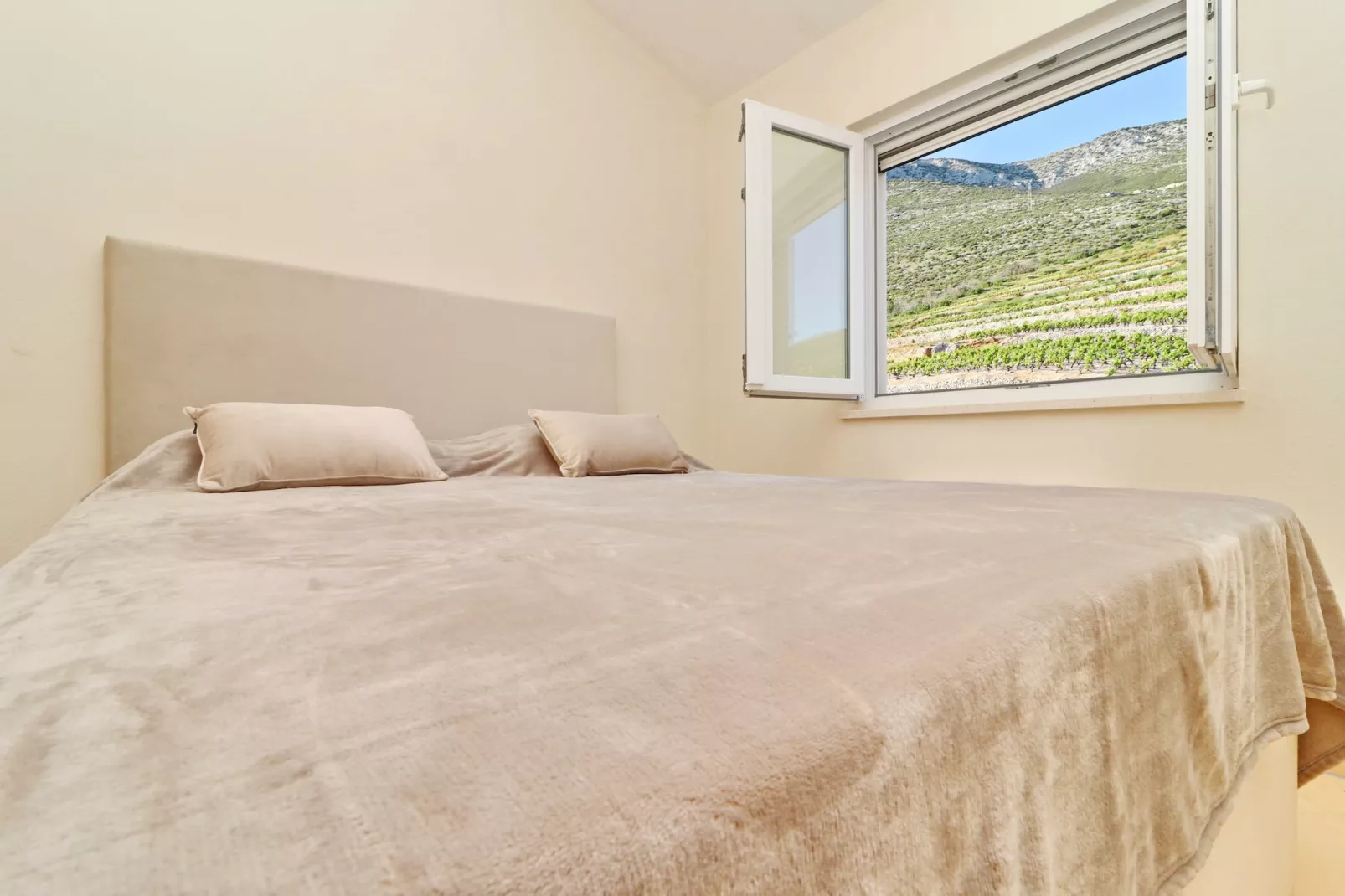 Hotel Pansion Villa Antonio - Two Bedroom Suite with Balcony and Sea View 25seaview - Slaapkamer