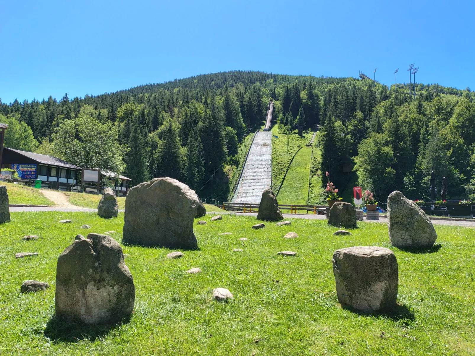 Anenské údolí-Omgeving