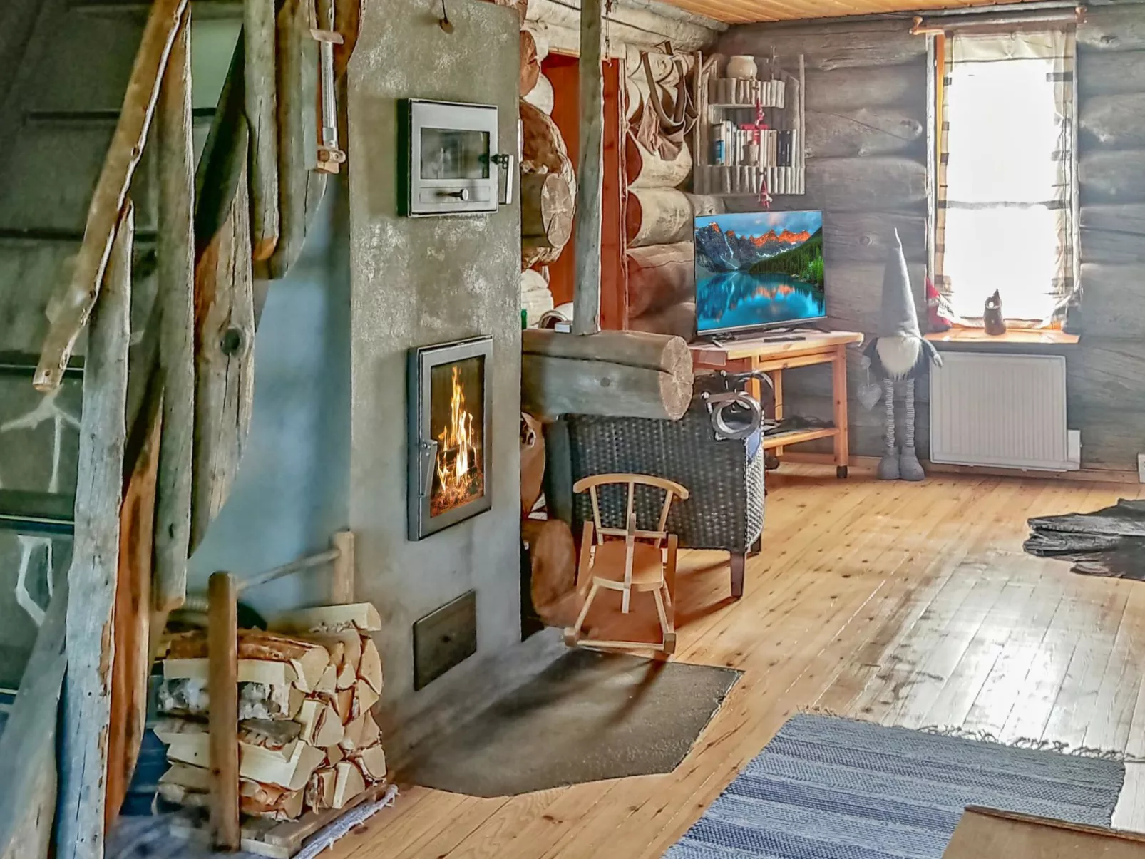 Salmentieva 2-Binnen