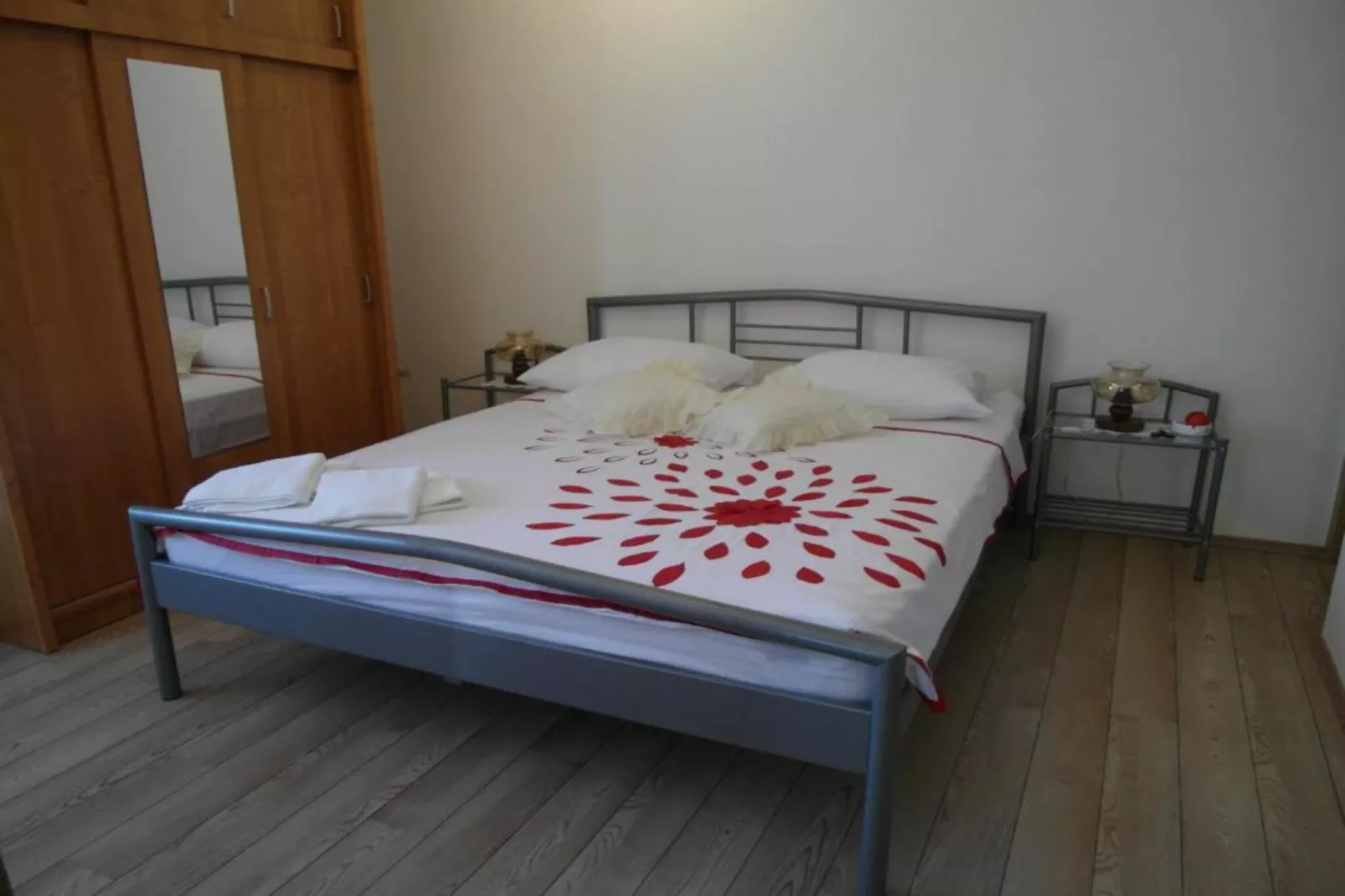 Apartment Antonio - One Bedroom apartment with Terrace-Slaapkamer