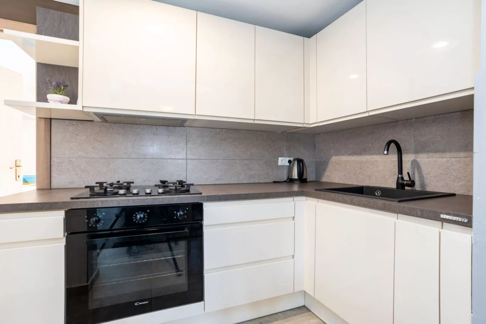 Apartments Robi & Kristina - Two Bedroom Apartment with Terrace A2-Keuken