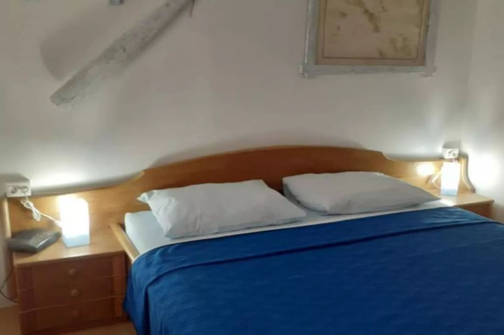 Guest House Green Corner Supetarska Draga - Studio Apartment with Terrace And Sea View-Slaapkamer