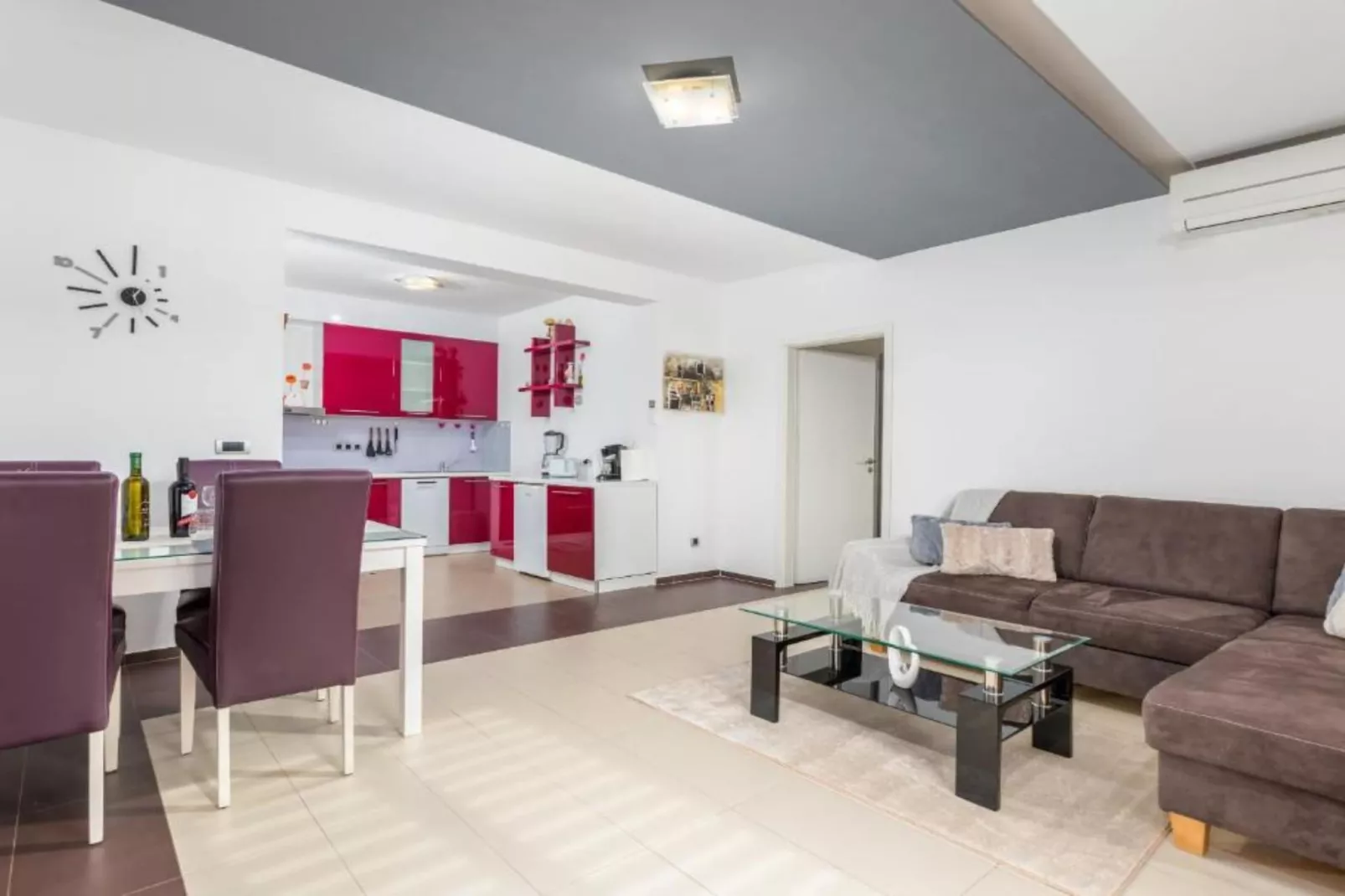 Villa  Casa Gigi With Swimming pool - Four bedroom villa-Woonkamer