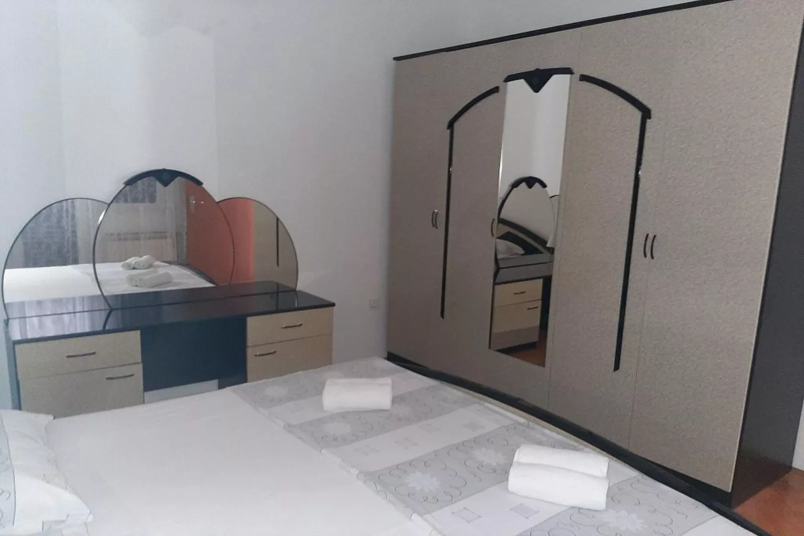 Apartments Marko- Superior Two Bedroom Apartment with Terrace and Sea View (A4+2)-Slaapkamer