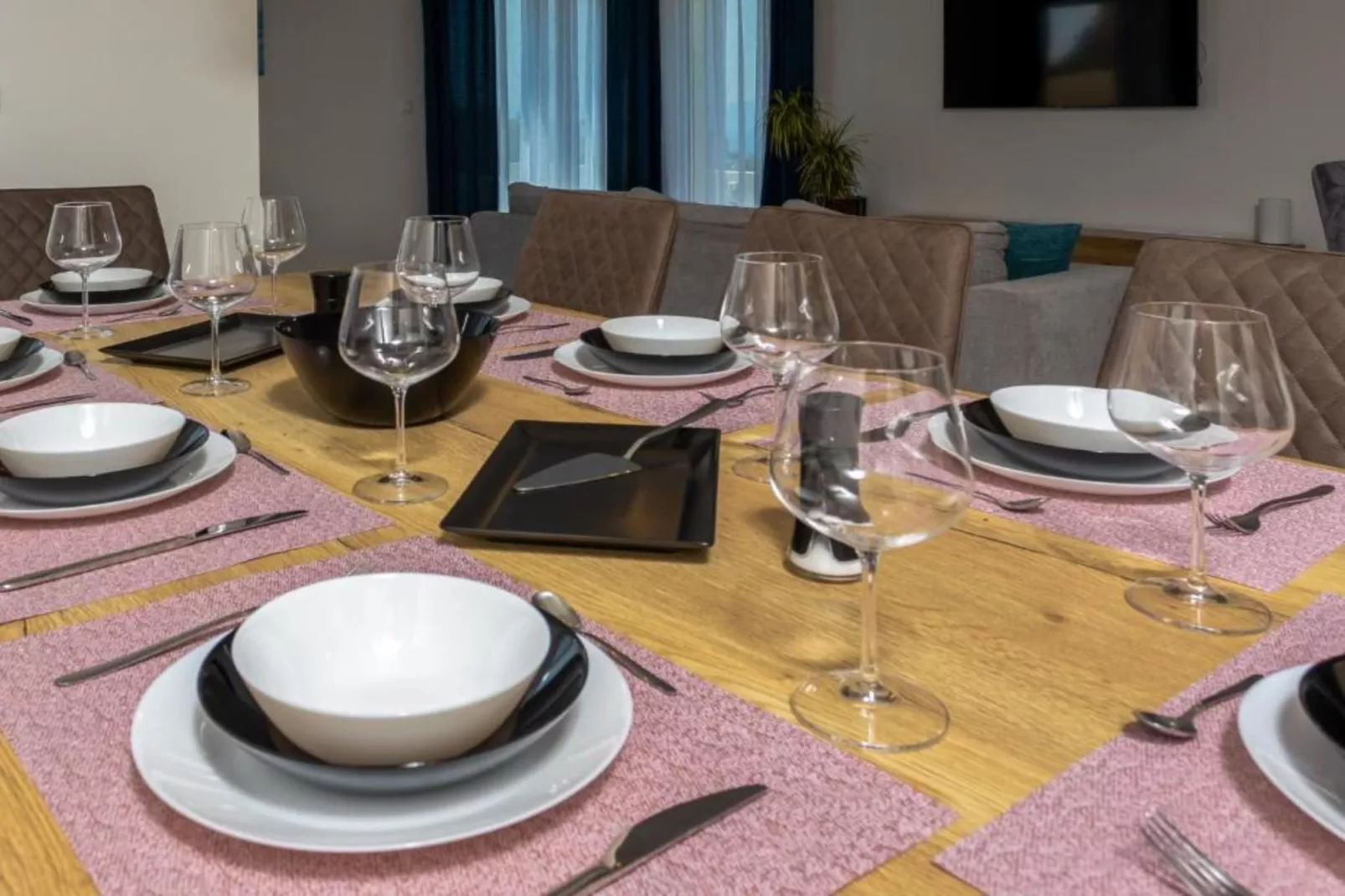 Villa Fran - Four Bedroom Villa with Private Pool-Eetkamer