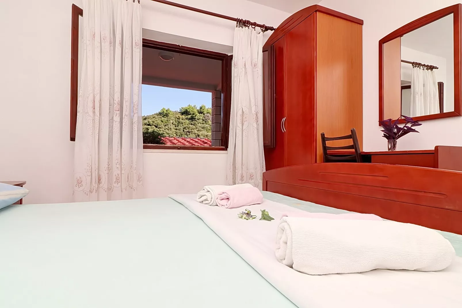 Apartments Villa Cebalo Korčula - Two Bedroom Apartment with Terrace and Sea View  LANA-Slaapkamer