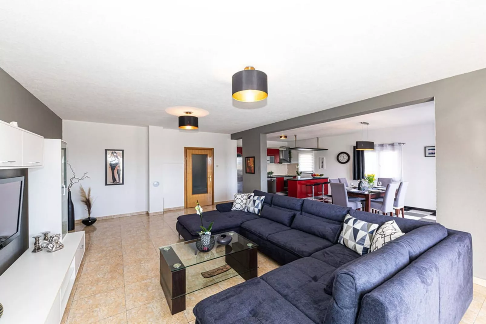 Exquisite Spacious Villa Bufaline with Pool and Gym - Eight Bedroom Villa with Pool and Gym-Woonkamer