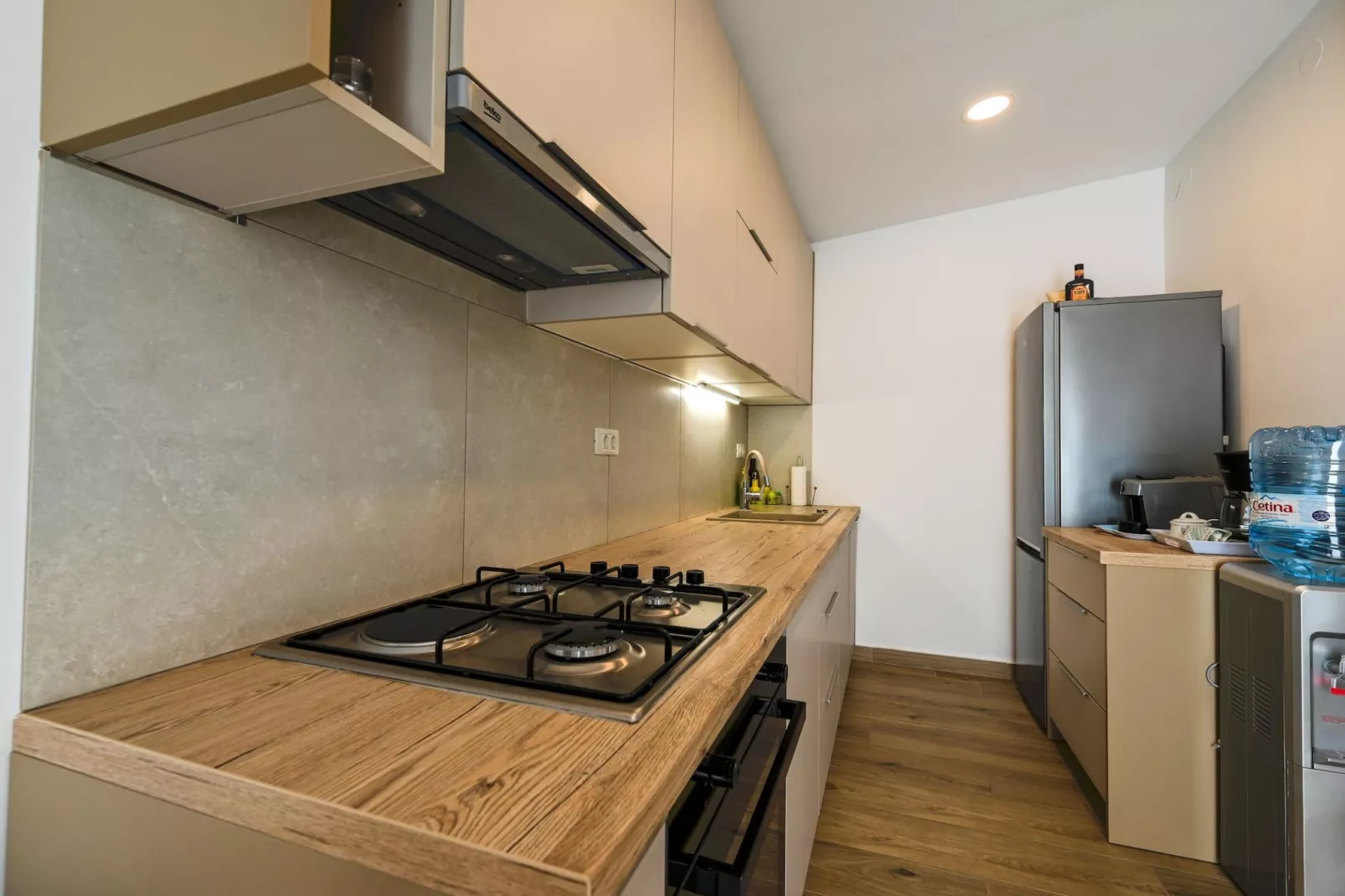 Rovinj Countryside Escape Holiday Home - Two Bedroom Holiday Home with Terrace-Keuken