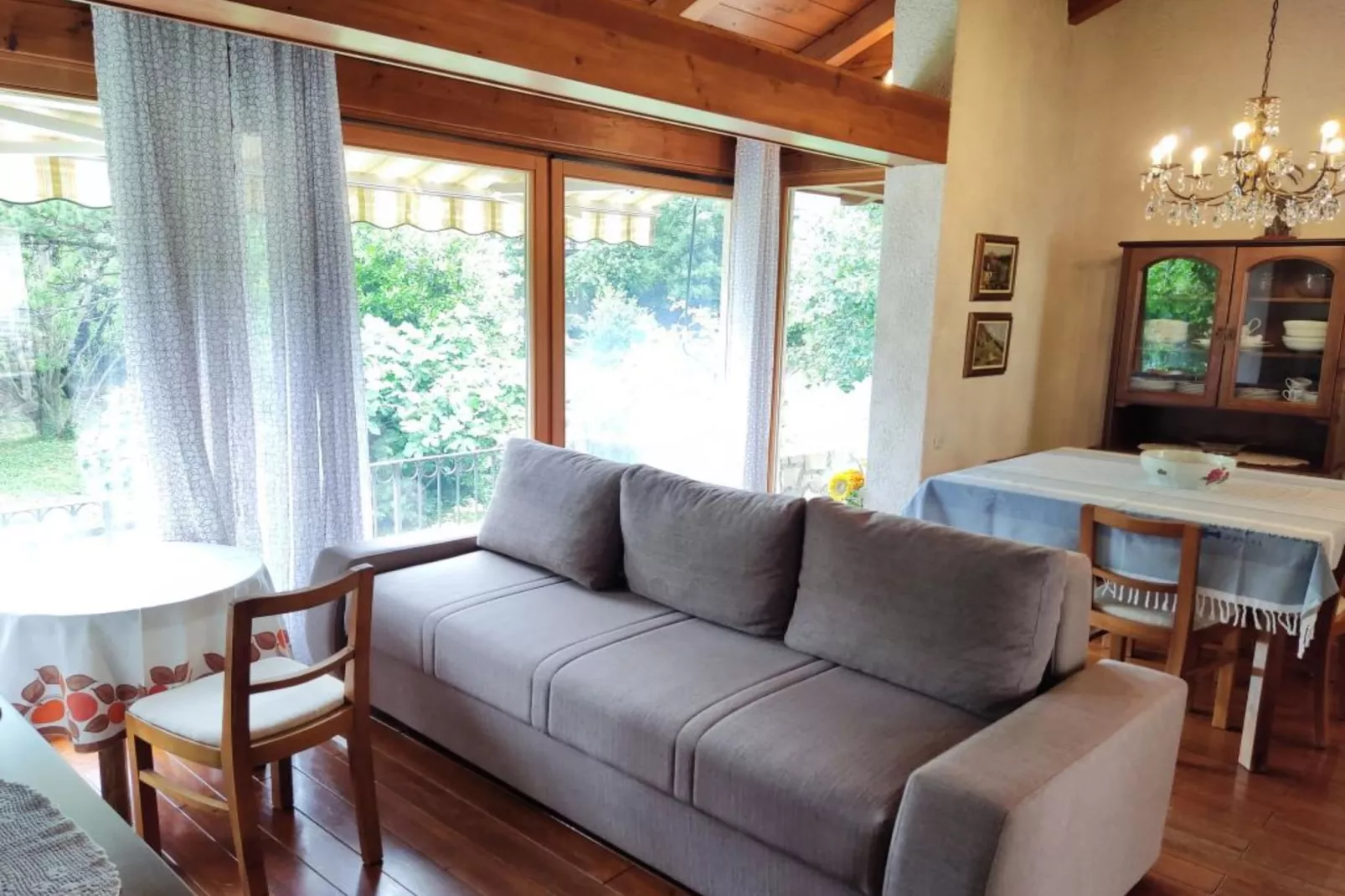 Apartment & Rooms Villa Oliva - Two Bedroom Apartment-Eetkamer