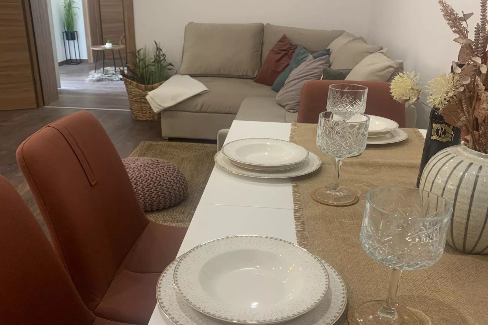 Villa Julia - One Bedroom Apartment 3-Eetkamer