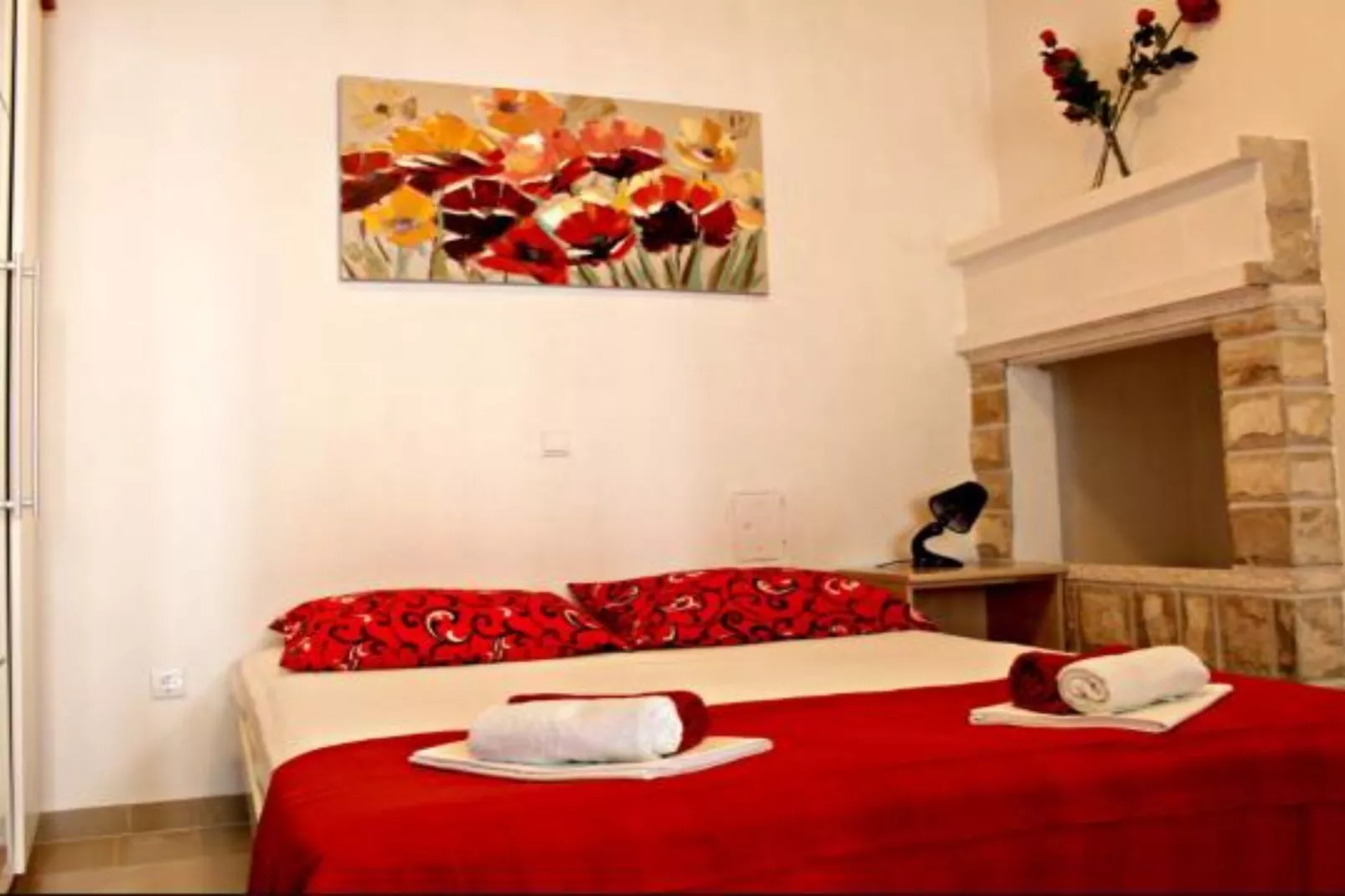 Sea View Apartments Lendic Podgora - Comfort Studio Apartment with  Balcony and Sea View-Woonkamer