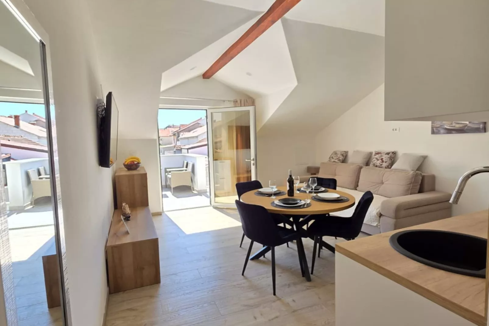 Penthouse Apartment Dijana - One Bedroom Apartment with Terrace-Woonkamer