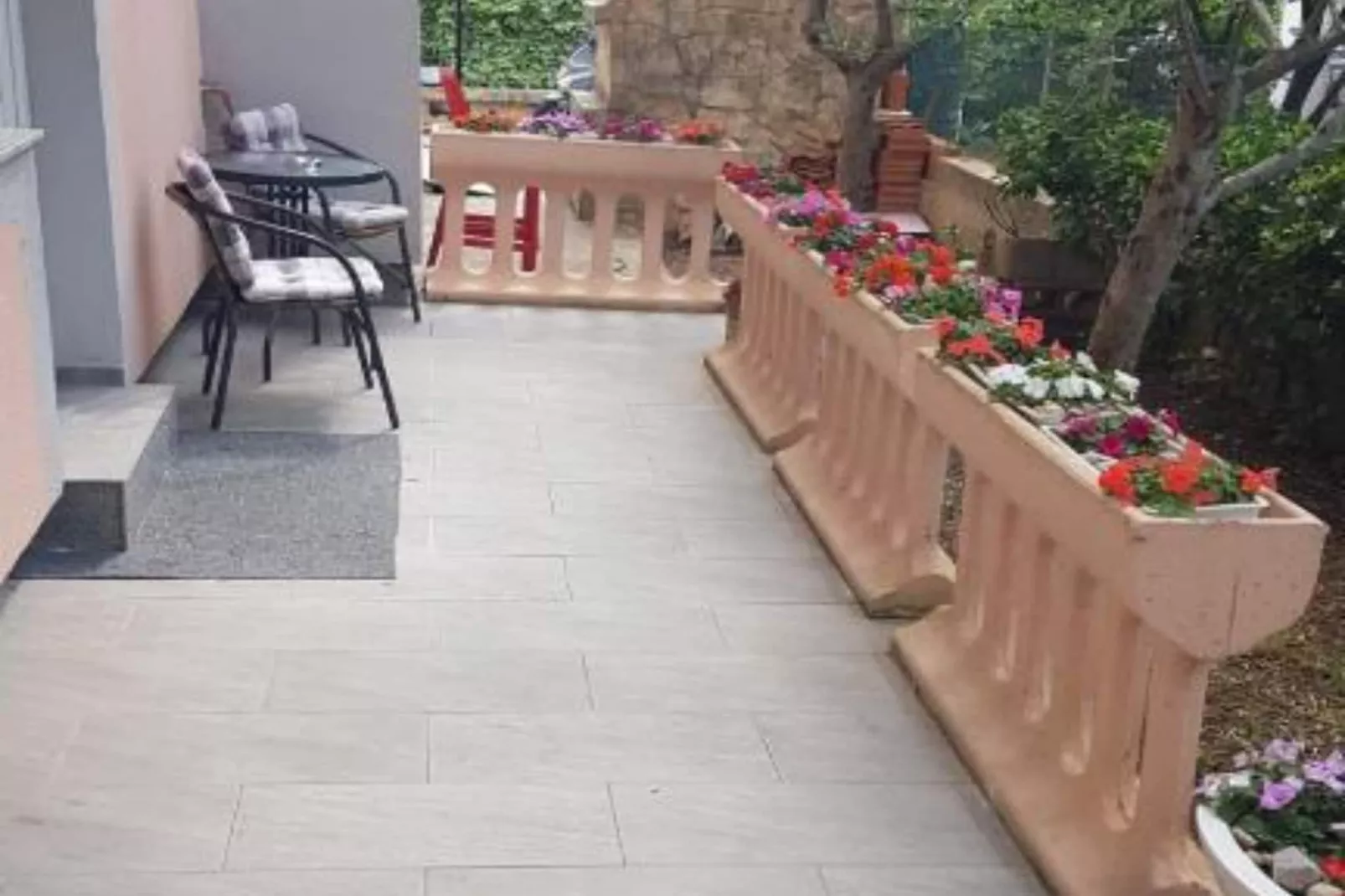 Modern Apartments in Zadar with Private Terrace - Studio Apartment with Terrace-Terrasbalkon