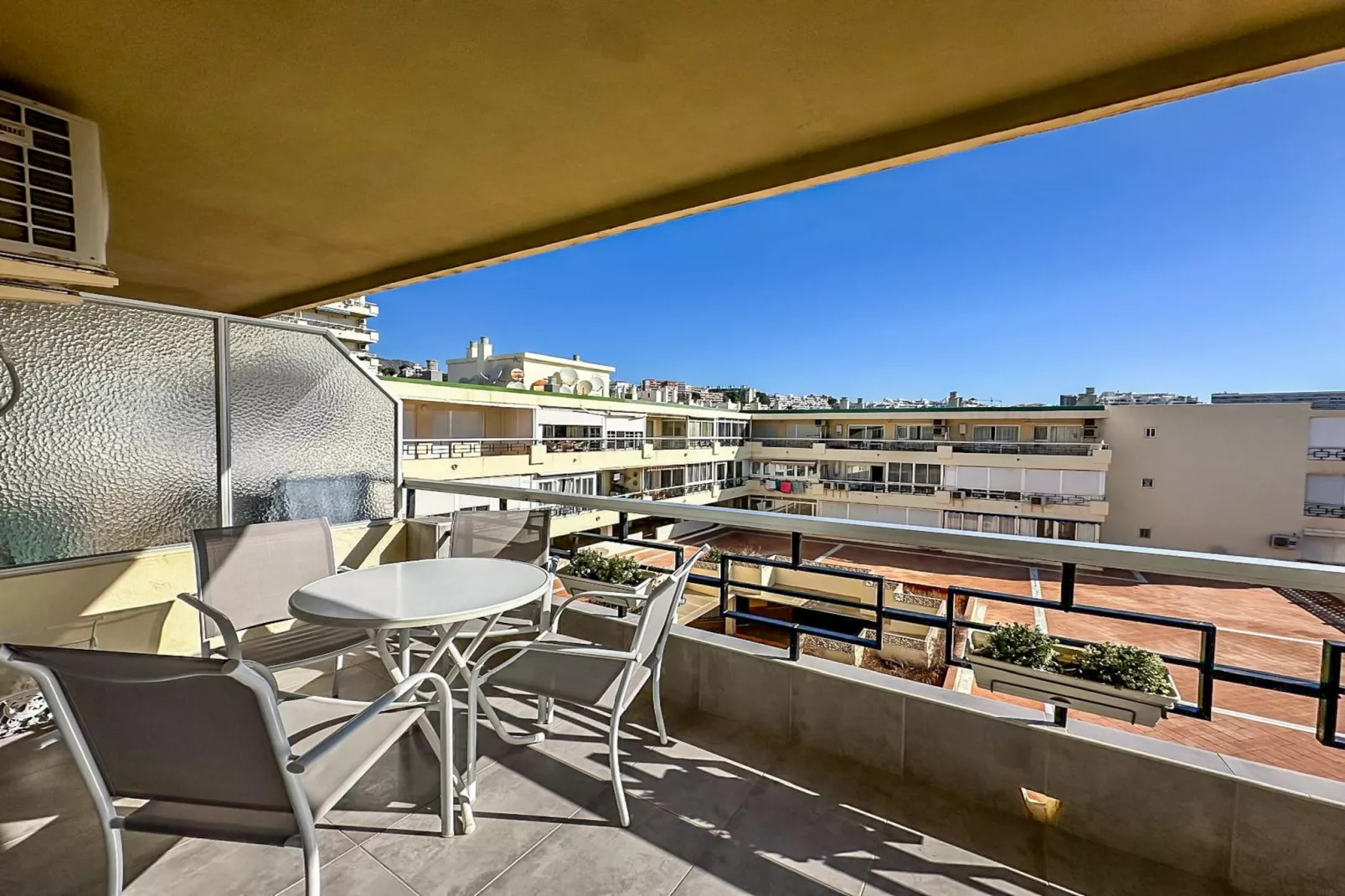 319 Núcleo de cristal-Terrasbalkon