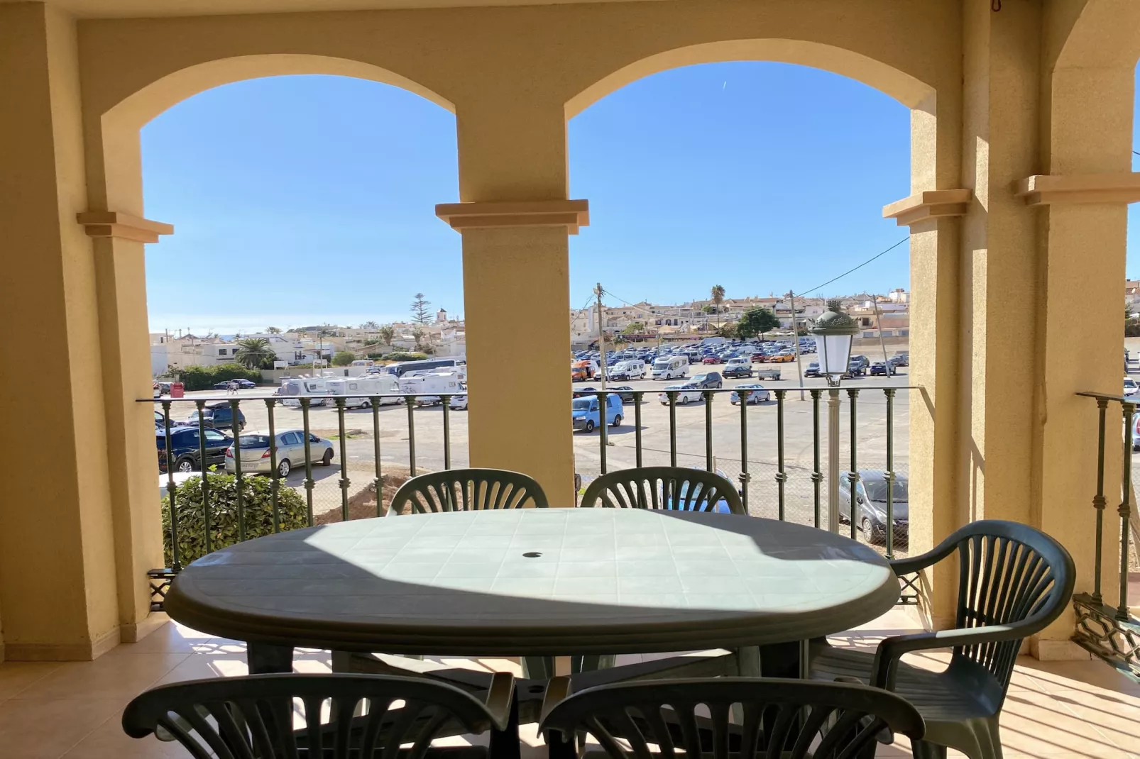 Milenio 1H Apartment by Casasol-Terrasbalkon