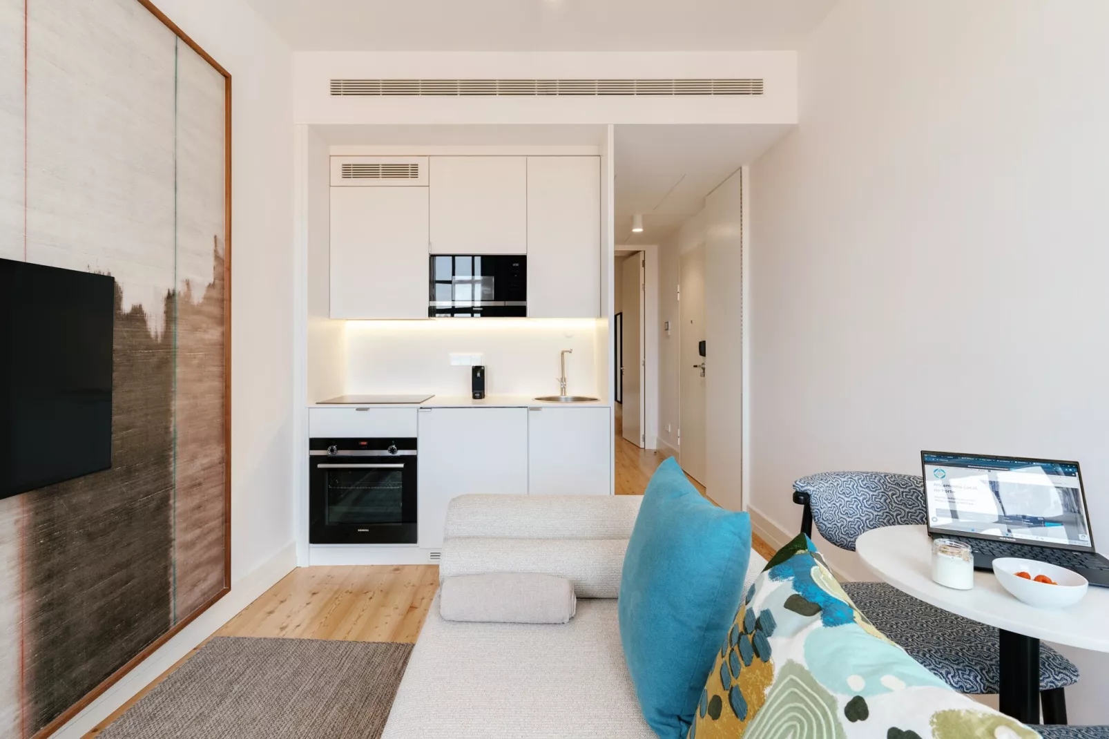 Feel Porto Clérigos Charm Flat 3.3-Woonkamer