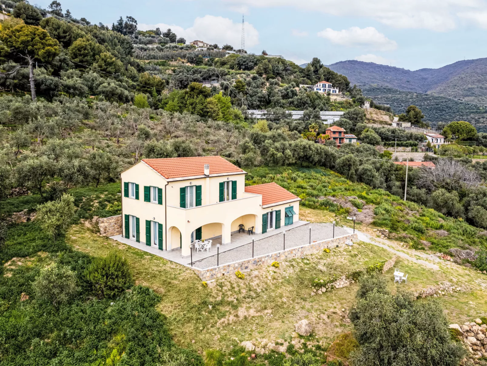 Villa tra Ulivi-Buiten