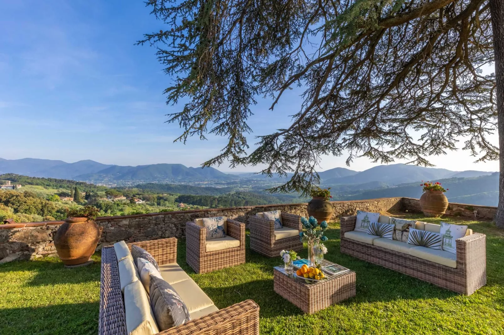 Villa Borbone - perched on the Lucca Hills-Niet-getagd