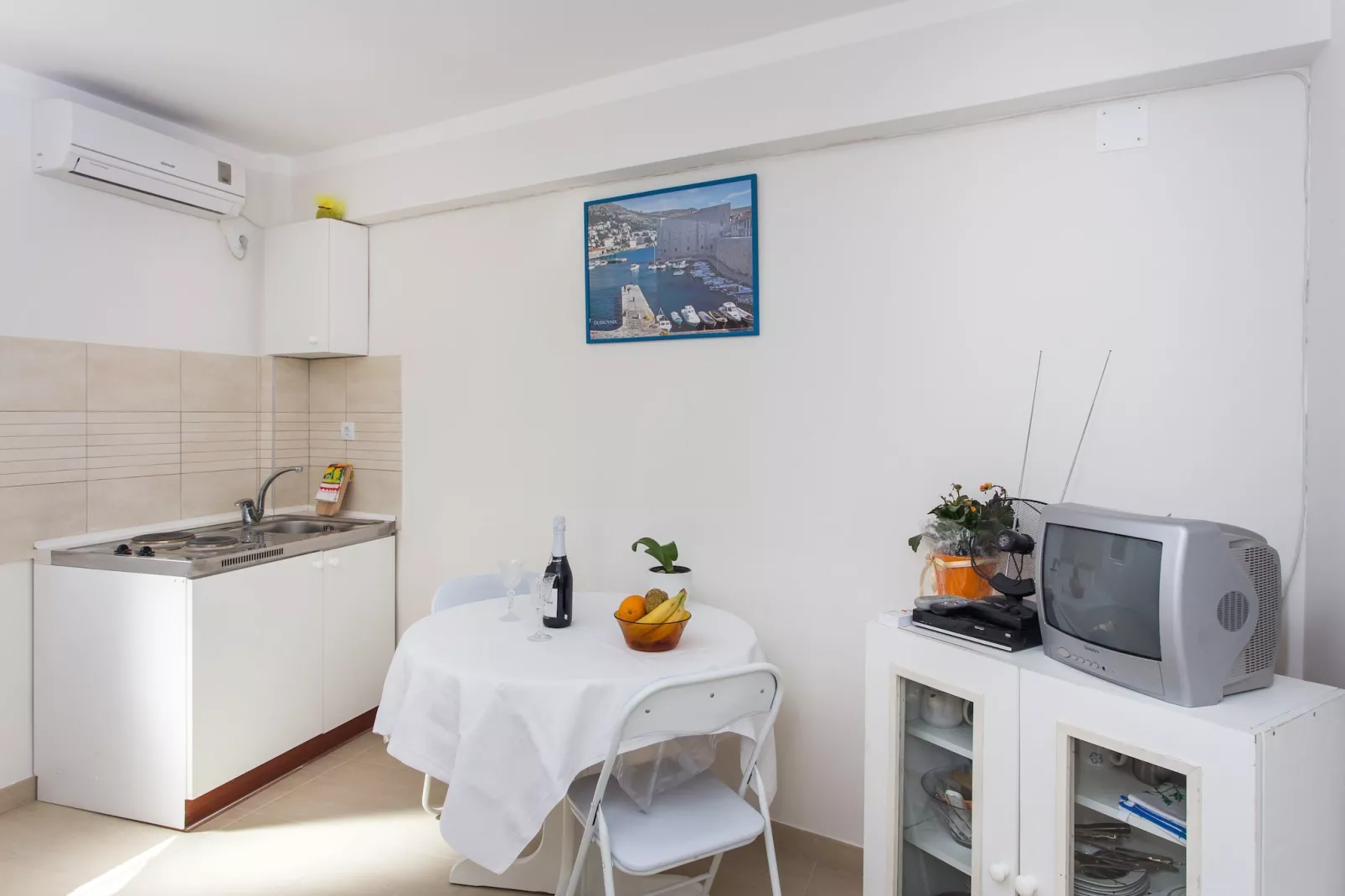 Apartments Ljubimir - Comfort One-Bedroom Apartment with Shared Terrace - Nono-Keuken