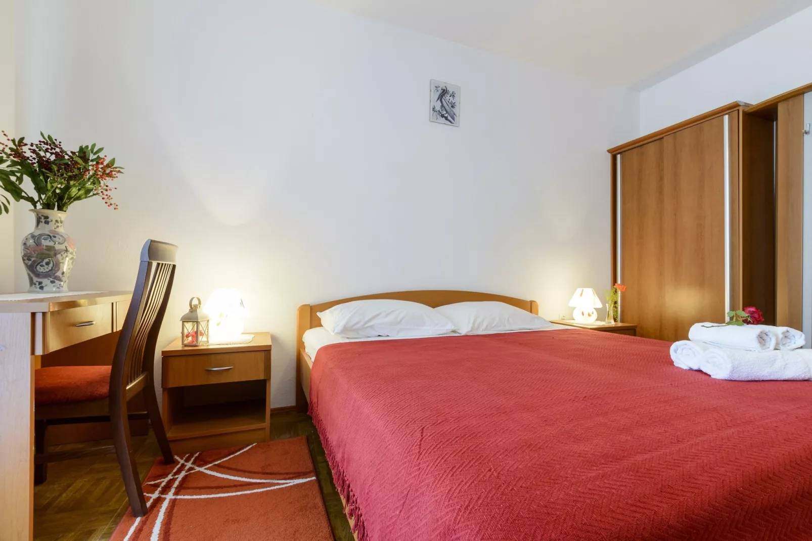 Oreb Dream Apartments - Three Bedroom Apartment with Terrace and Sea View (Apartment 6)-Slaapkamer