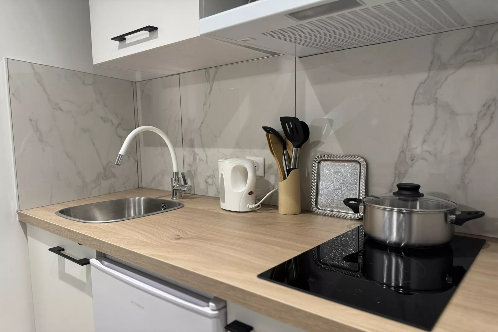 Les lys beiges - 4pers - Rêve au Mans-Keuken