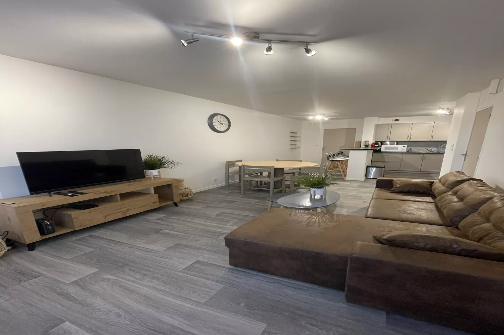 La Feuillette - Cosy - Wifi - 4p - Rêve au Mans-Woonkamer