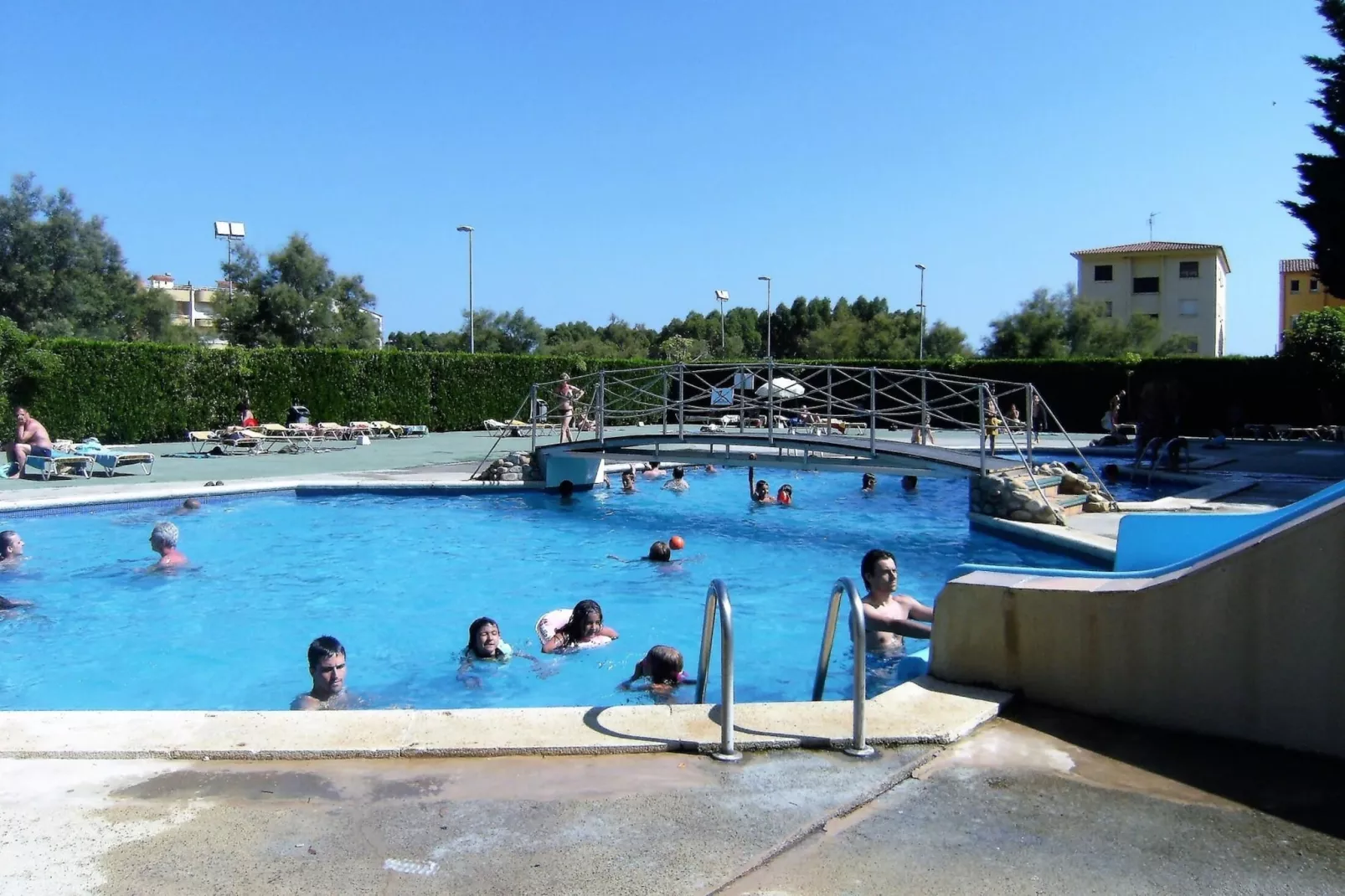 JADEMAR 138-C-Zwembad