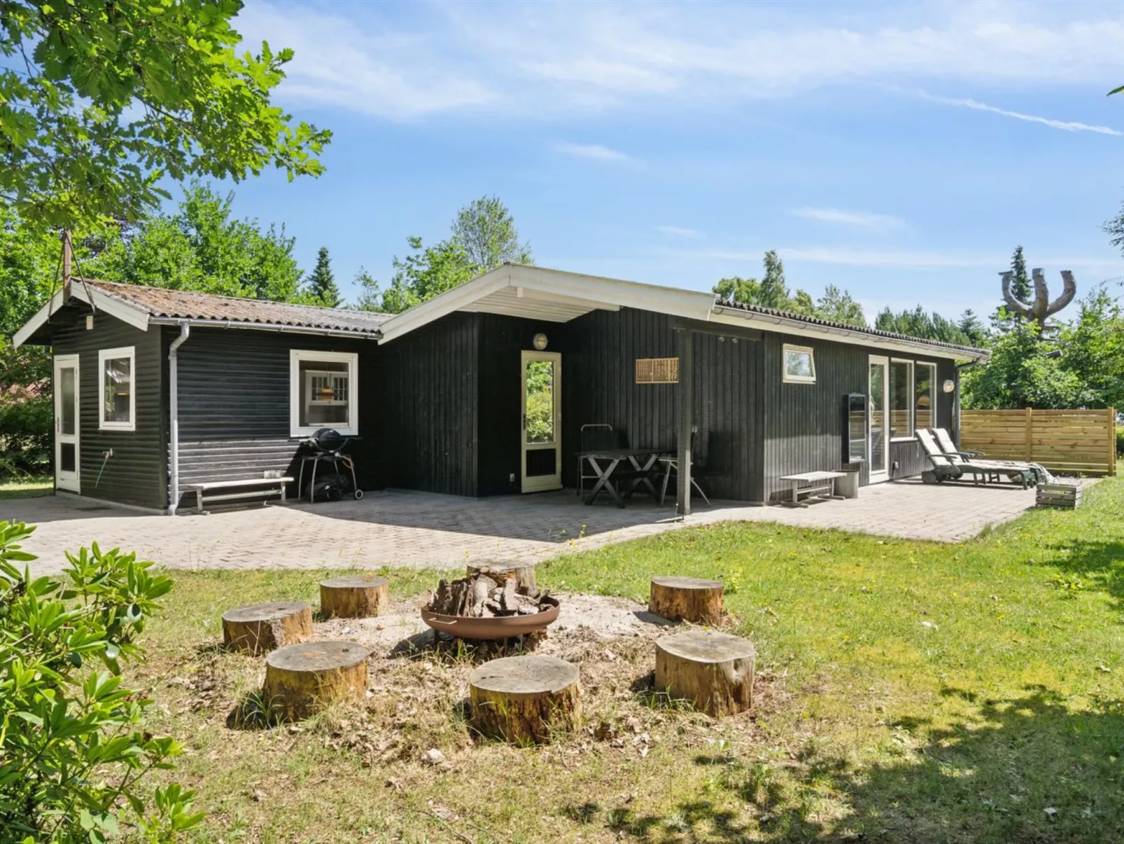 "Aukusti" - 375m from the sea-Buiten