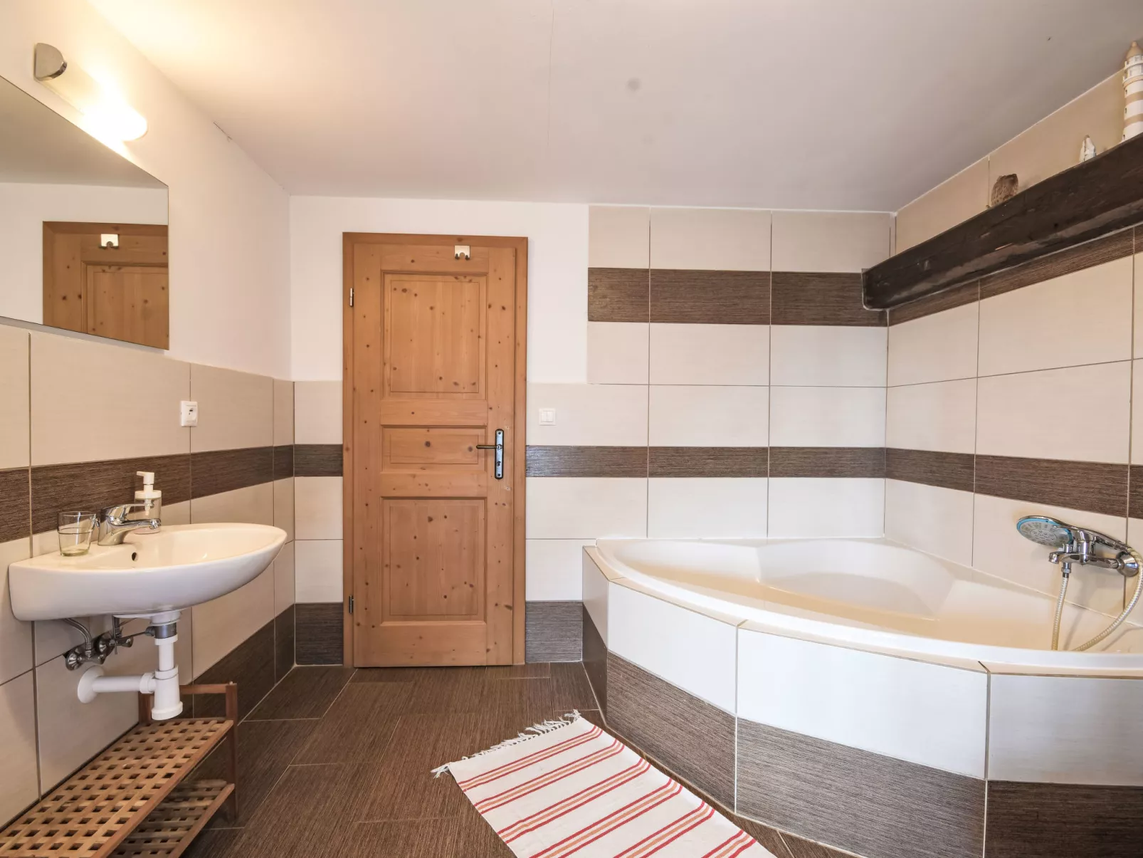 Spacious in Farmhouse-Binnen