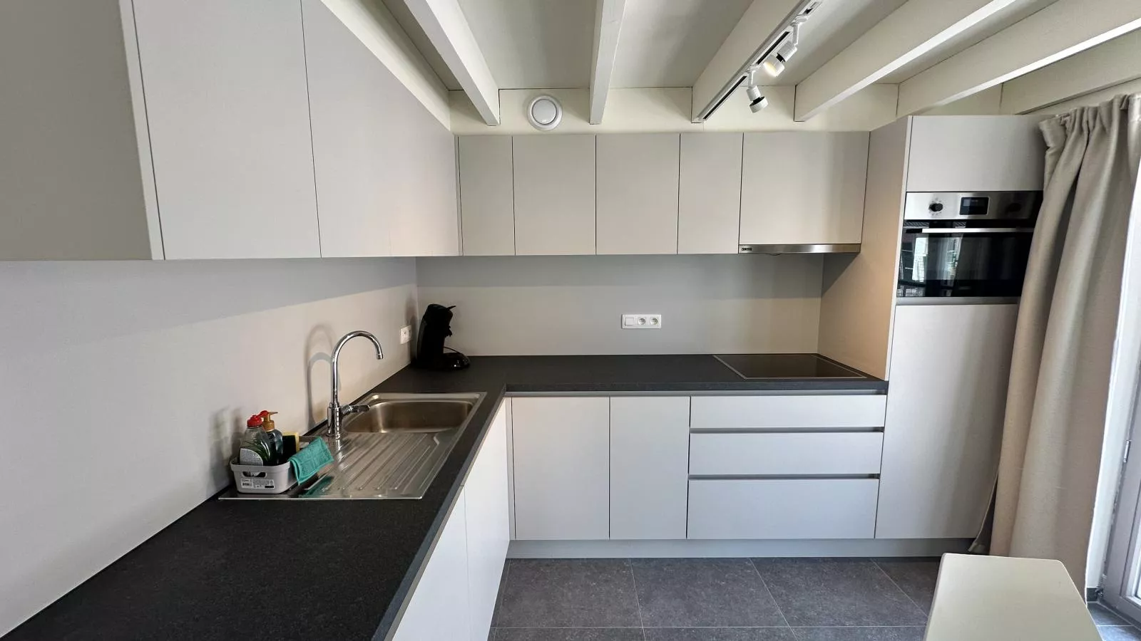 Westhinder II H28-Keuken