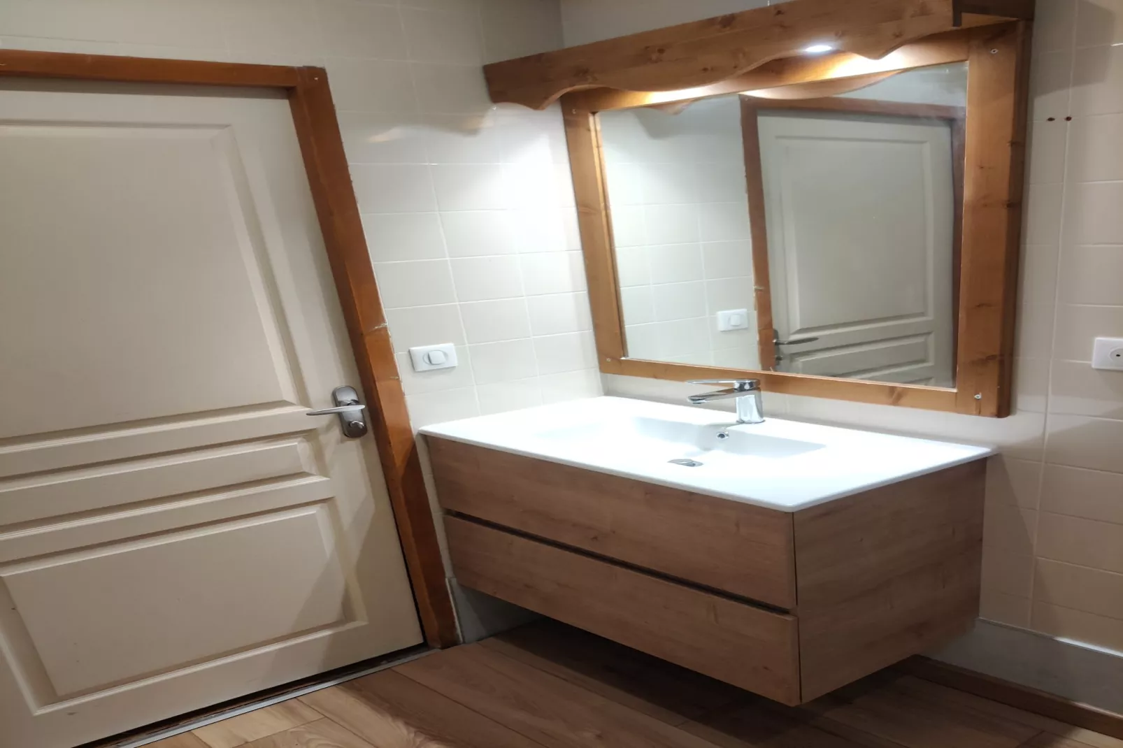 V. du Bachat Epicéa A N°24 - 2P6-Badkamer