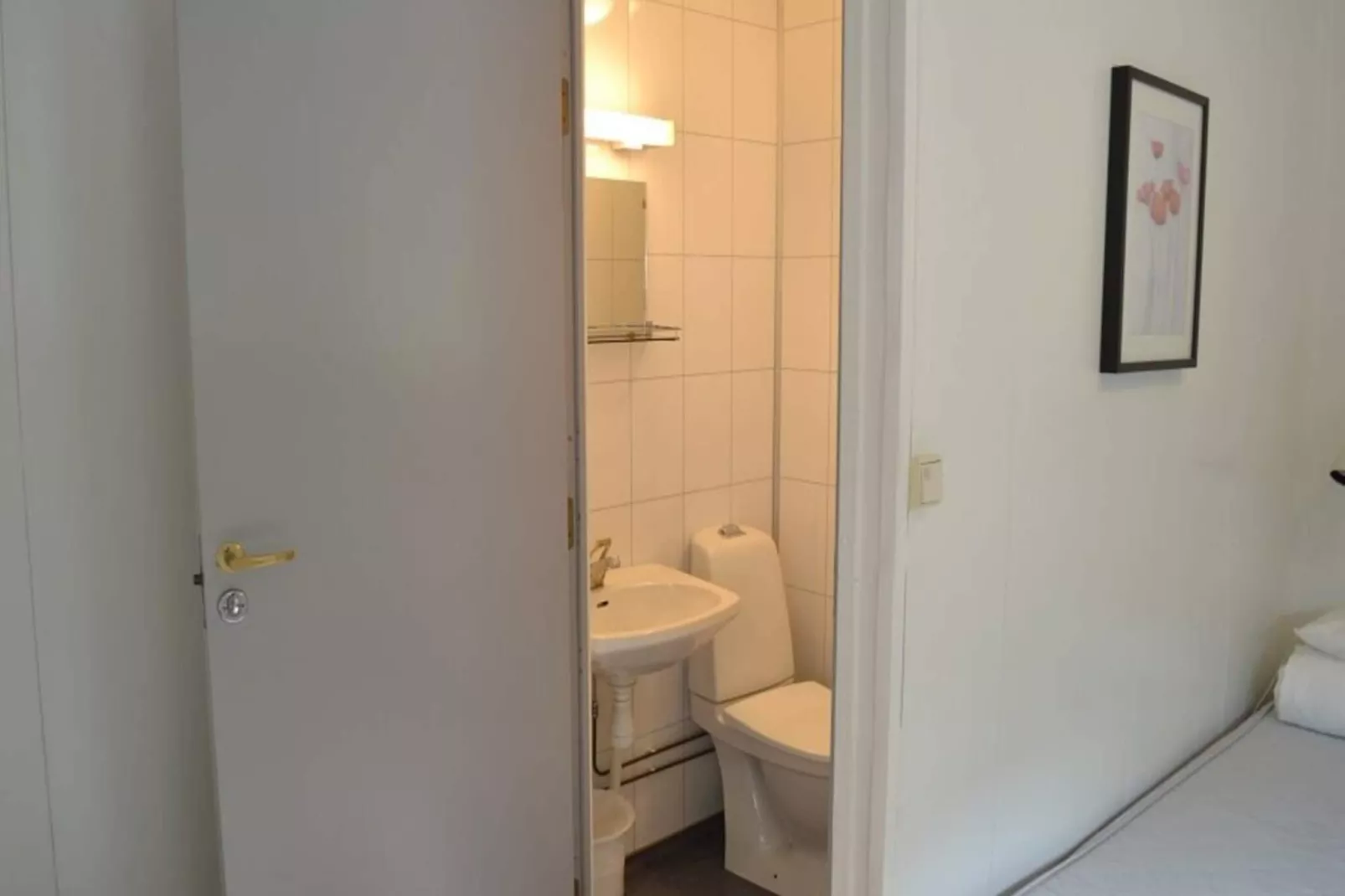 Økonomiske værelser på motellet-Binnen