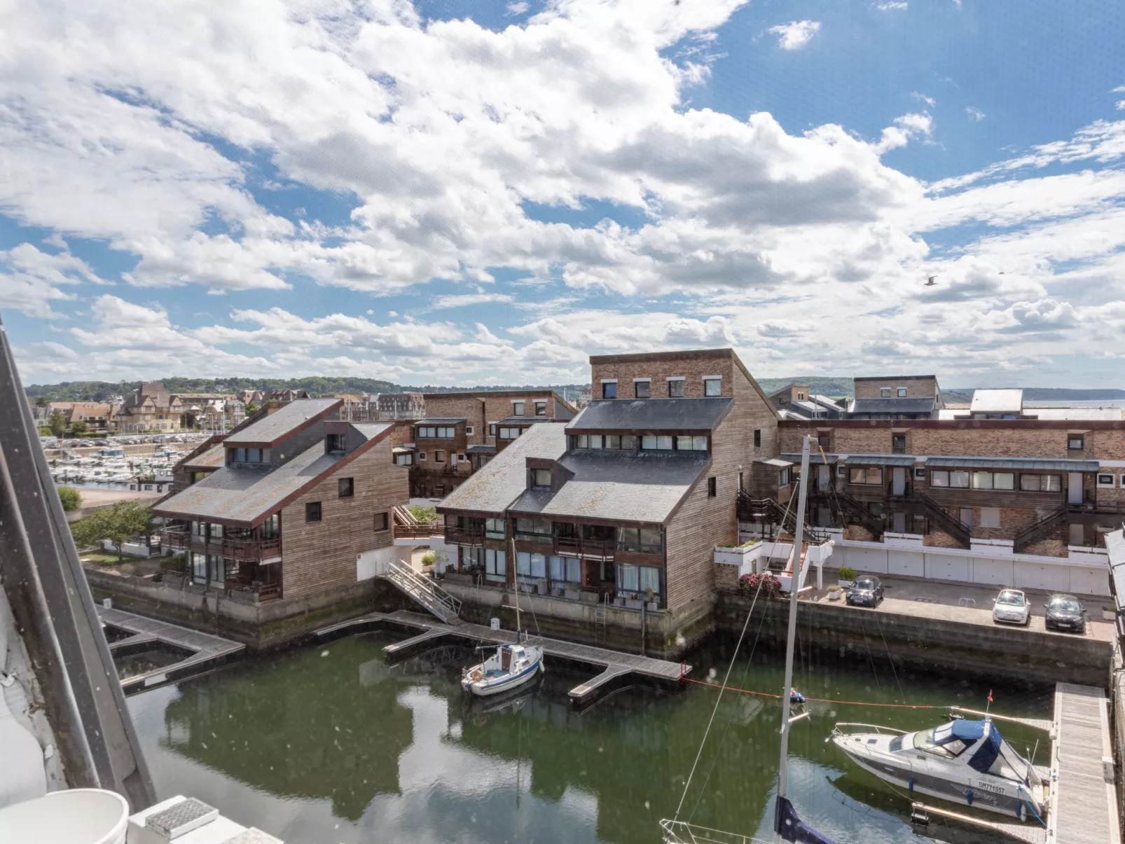 Les Marinas-Buiten