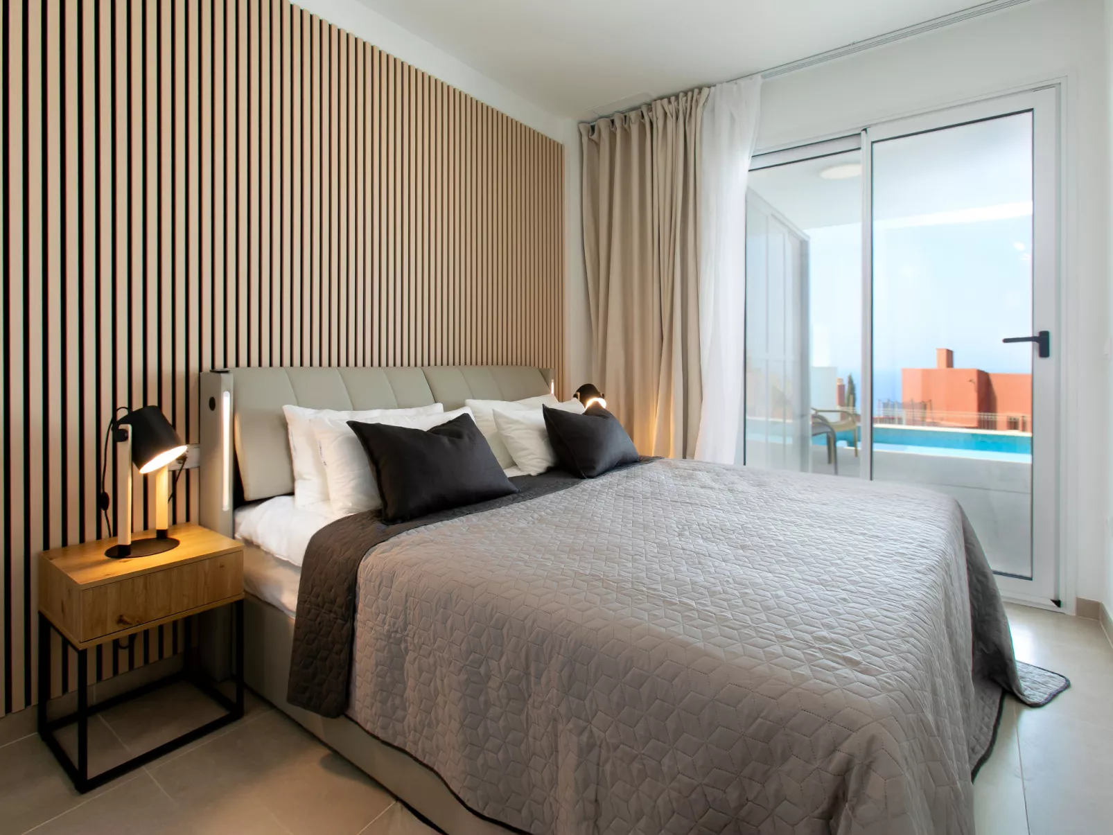 Bayview Collection free Spa & Padel-Binnen