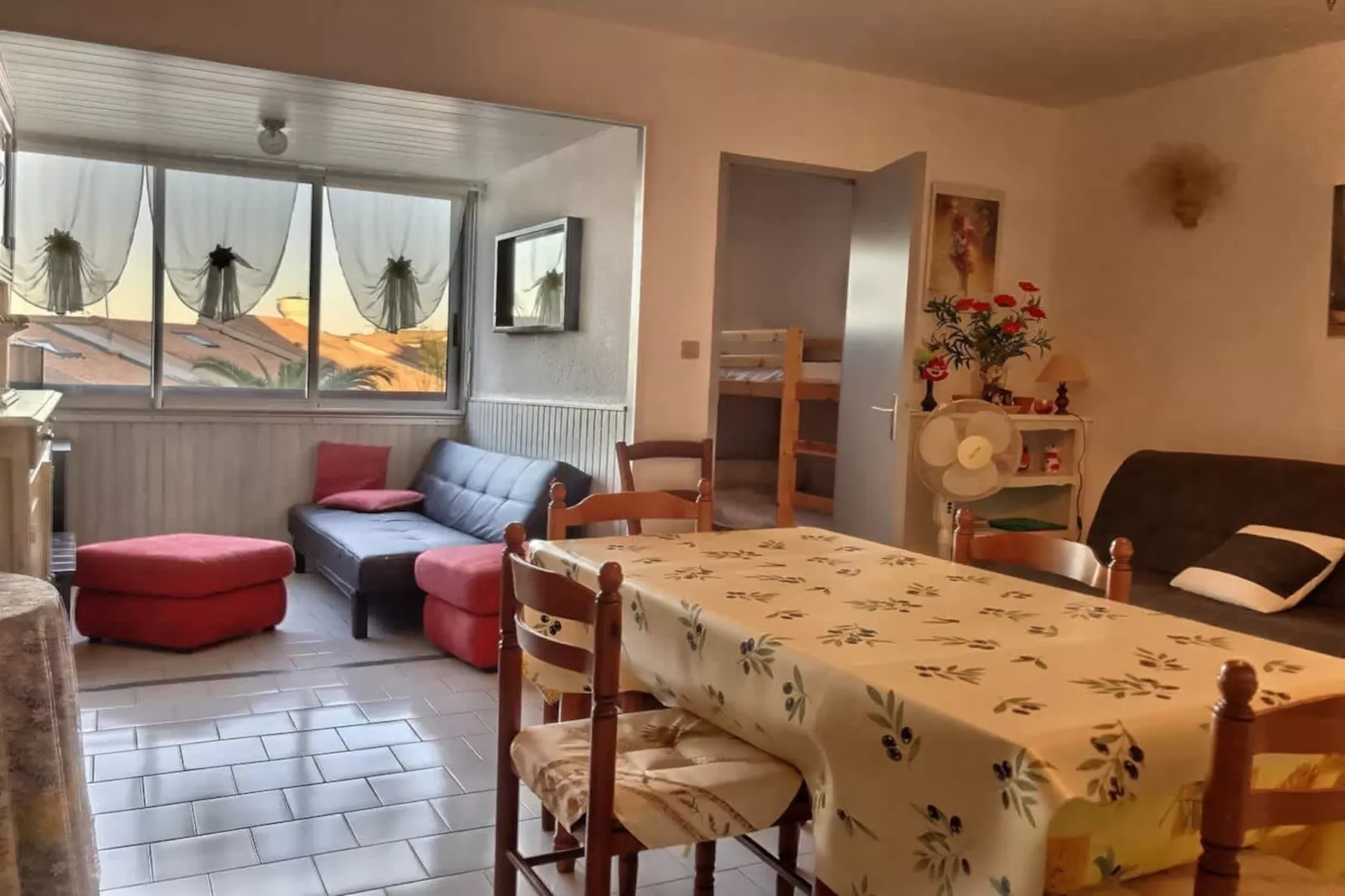 LOU 172 GINESTET-Eetkamer