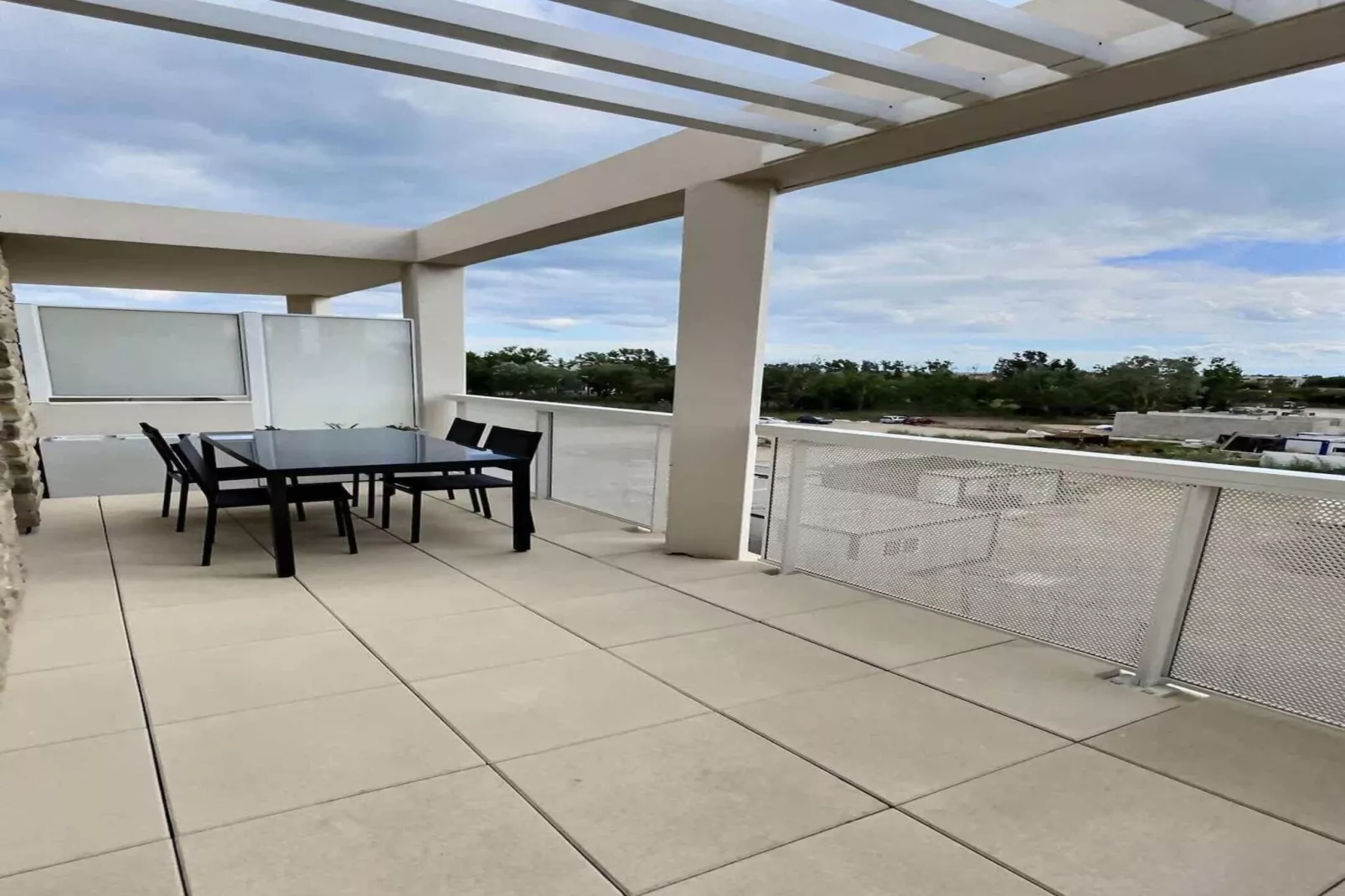 LOU 202 BARRAL-Terrasbalkon