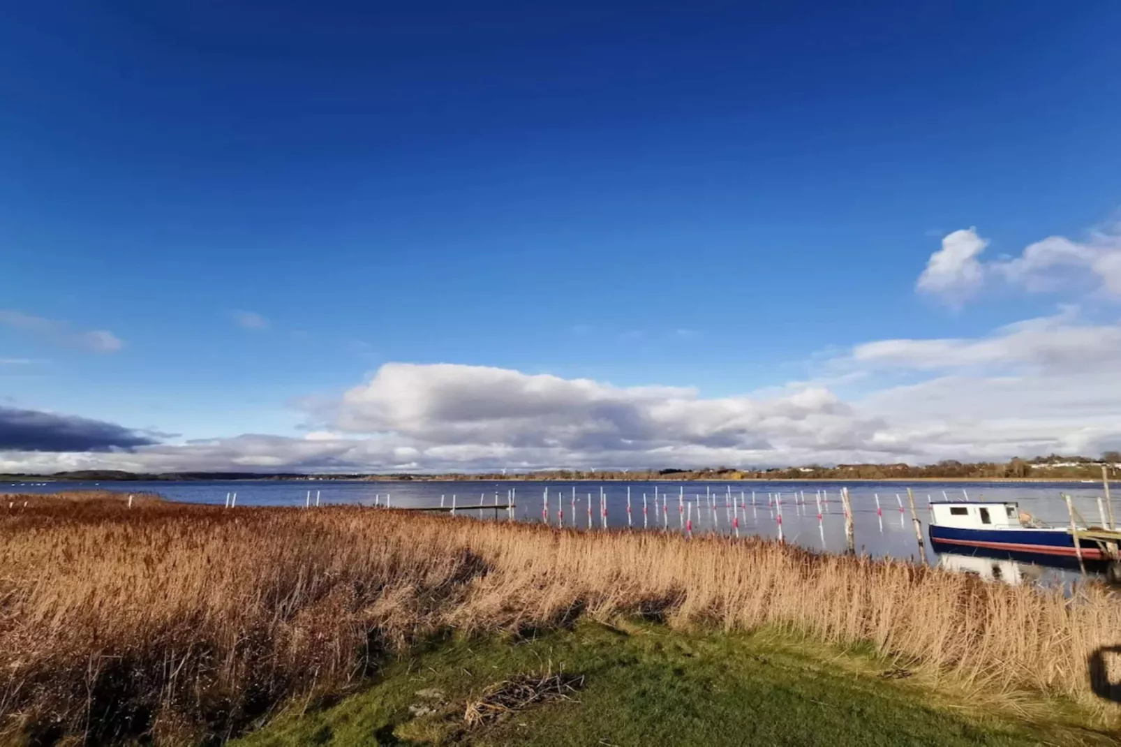 1 room w/seaview-Waterzicht
