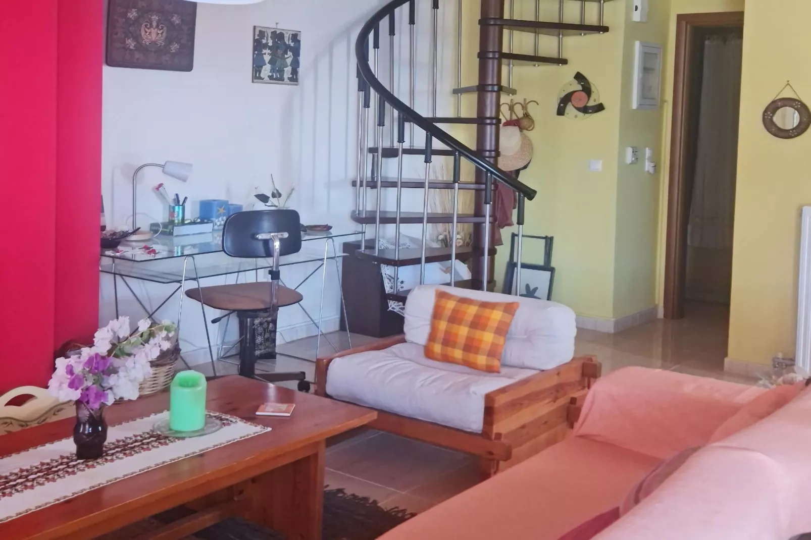Beautiful House-Apartment Sea-Front Likoporia Korinthias-Woonkamer