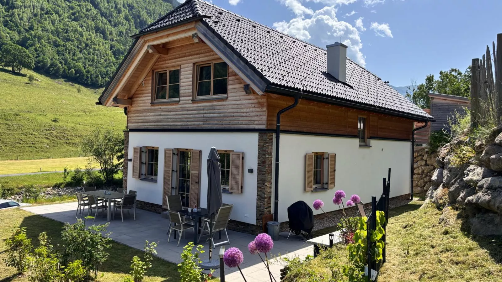 Haus Hestia-Buitenkant zomer