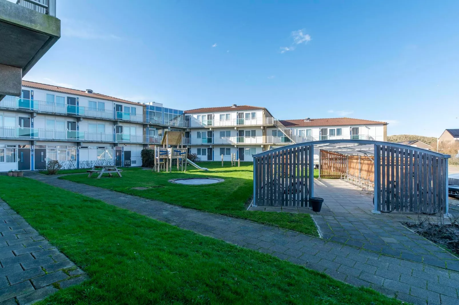 Beach Appartement 08-Buitenkant zomer