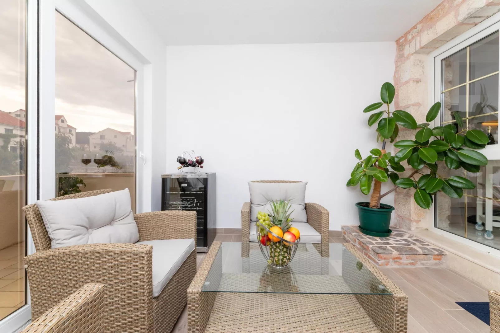 Apartments Tino- Two Bedroom Apartment with Terrace and Sea View(A2)-Woonkamer