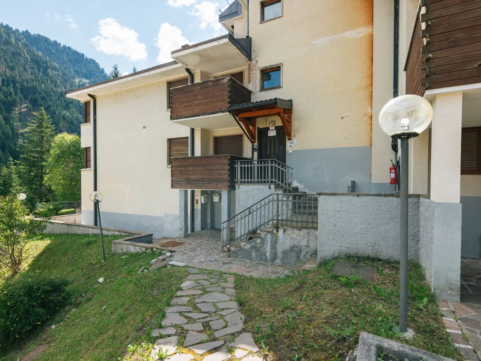 Cesa del sass-Buiten